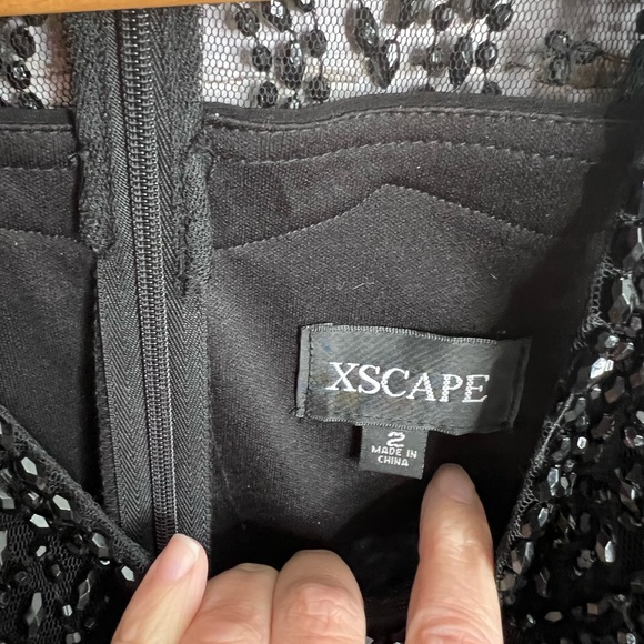 Xscape black midi dress size 2 with beads - Picture 9 of 9